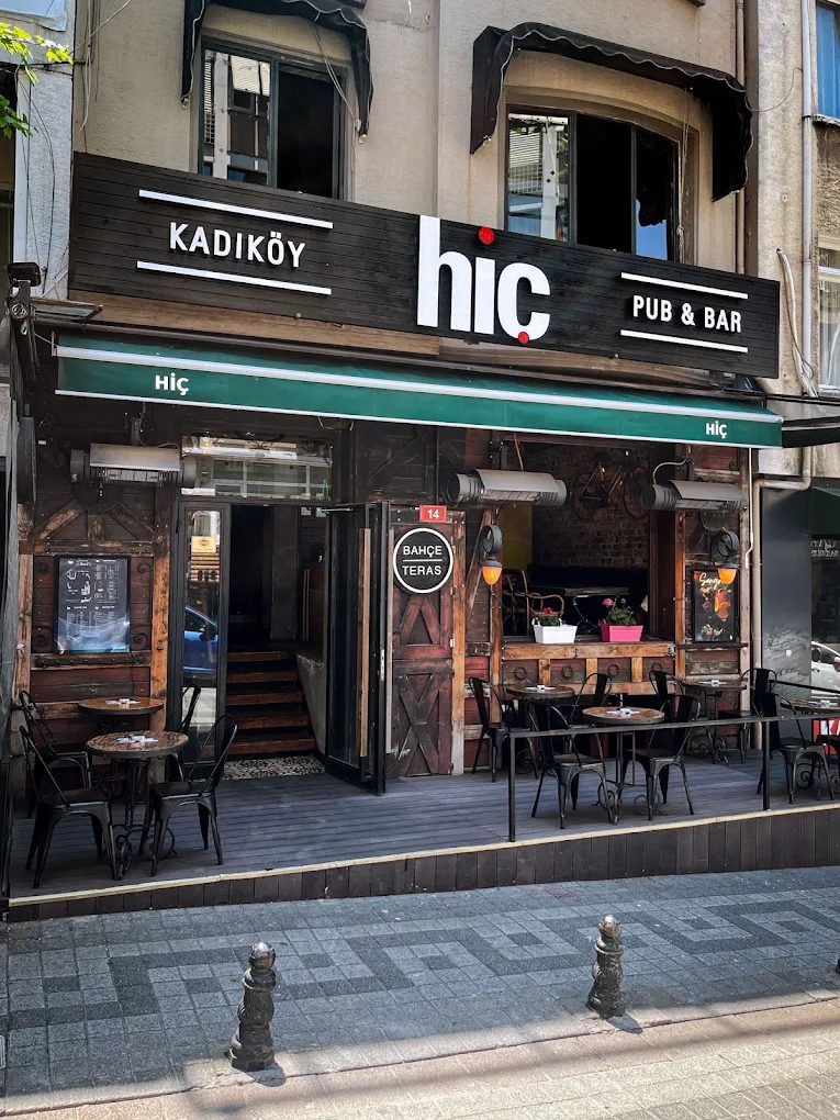 Hiç Pub Kadıköy