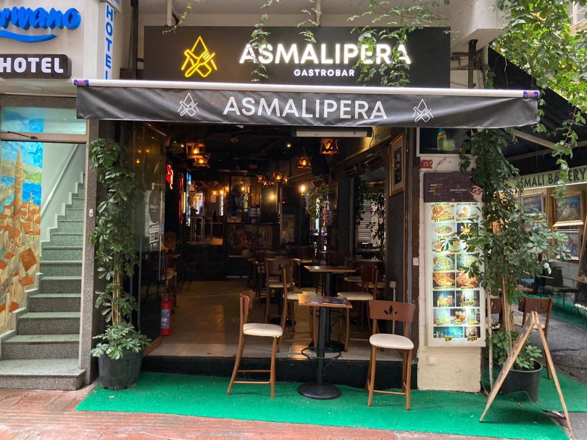 Asmalı Pub Pera