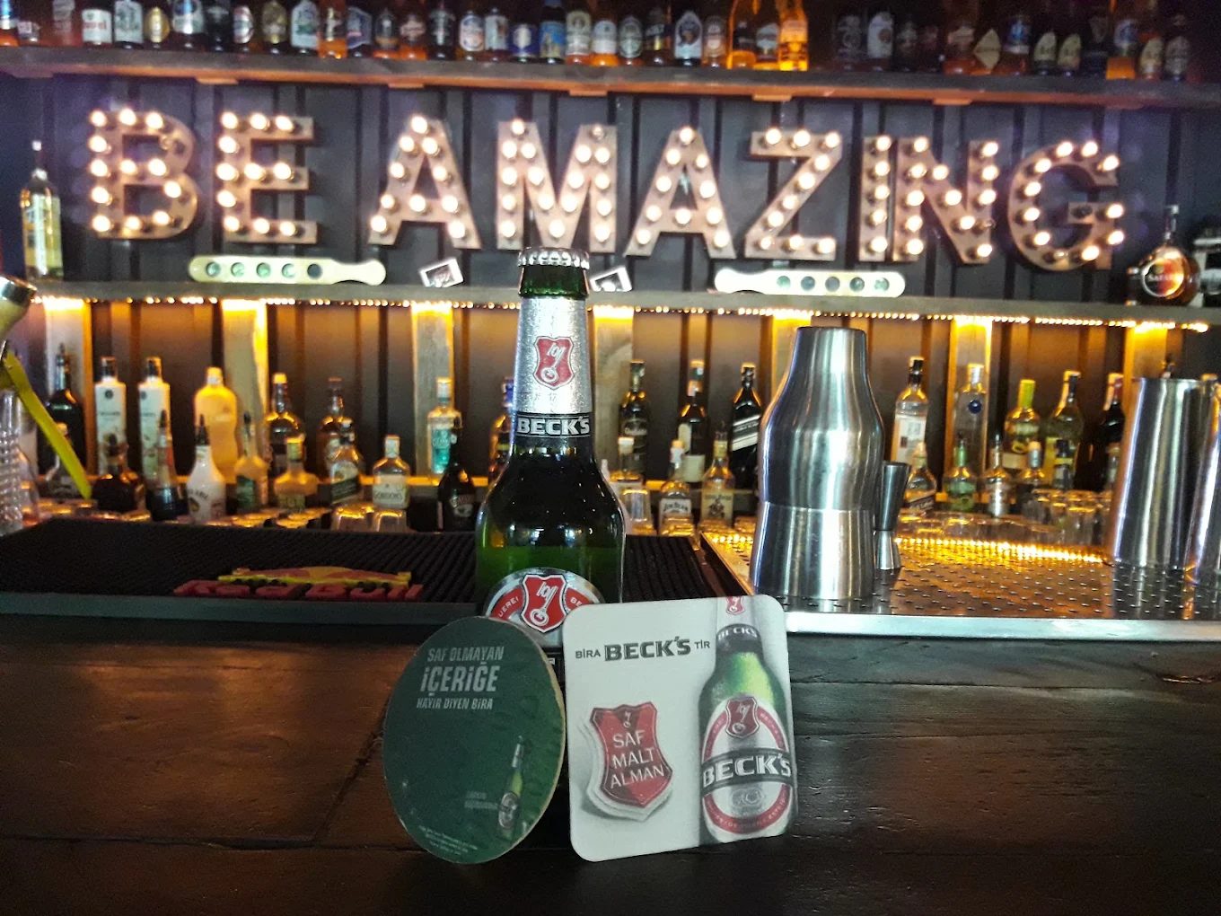 Wolf Sports Pub
