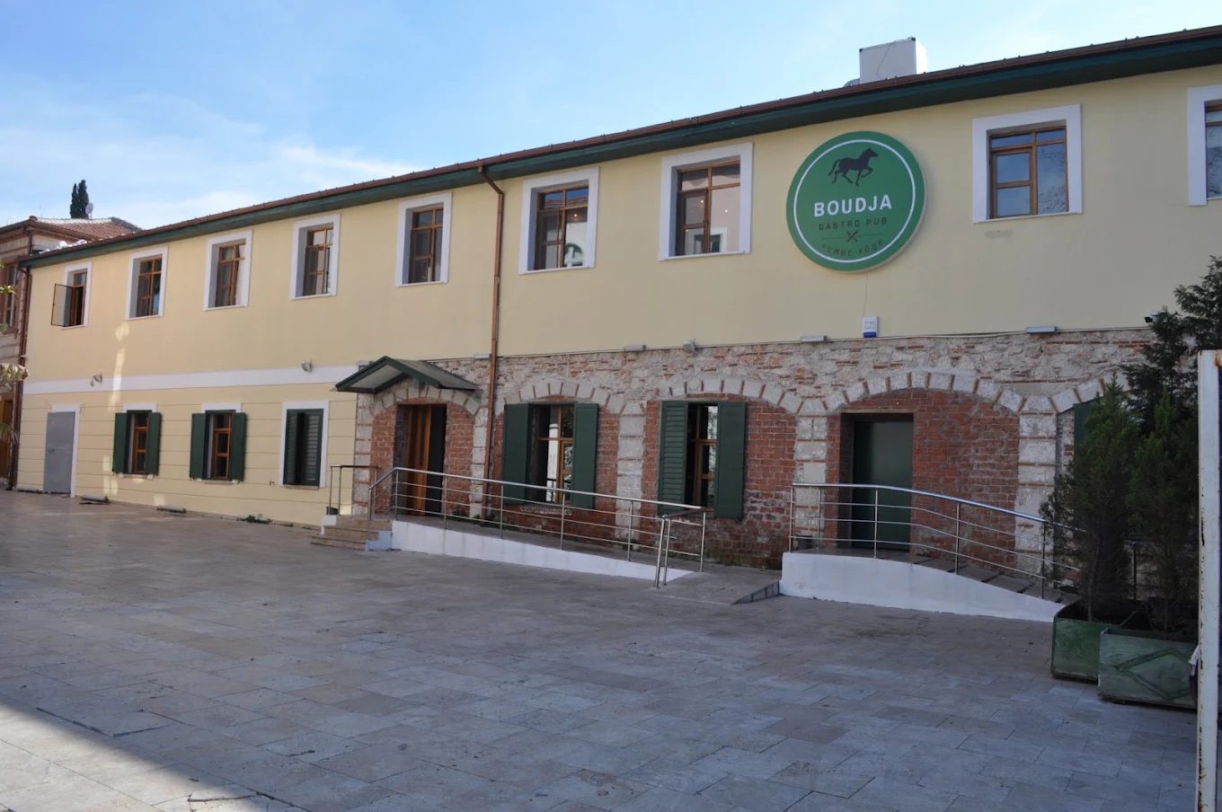 Boudja Gastro (Buca Belediyesi Kültür Merkezi)