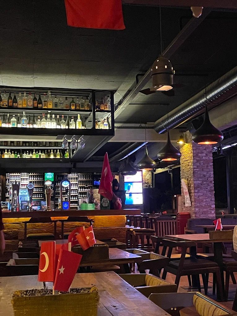JOZİ PUB