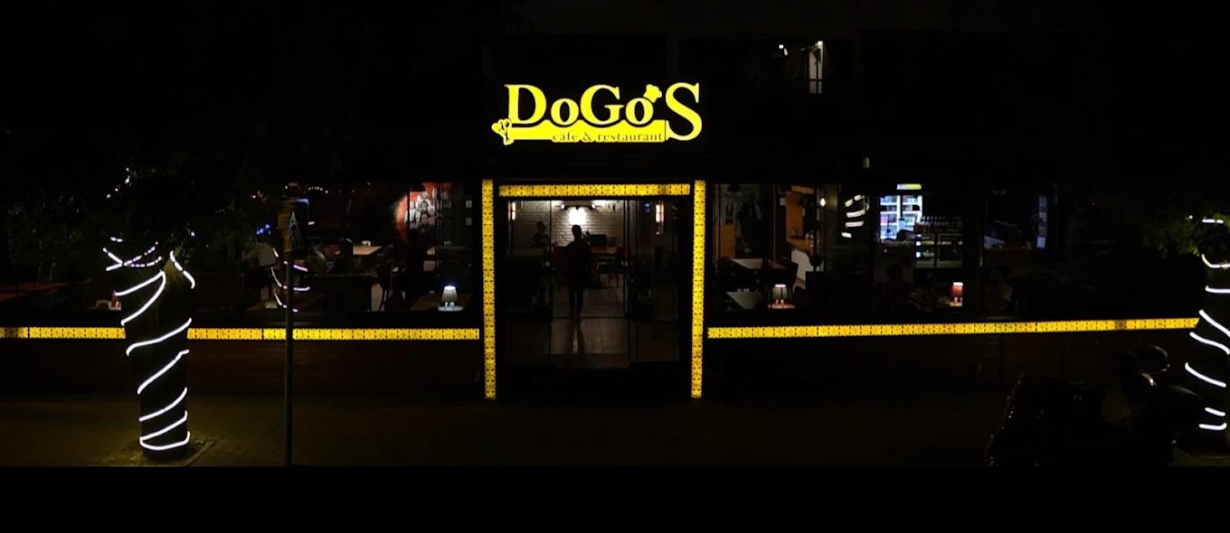 DoGoS Cafe & Restaurant