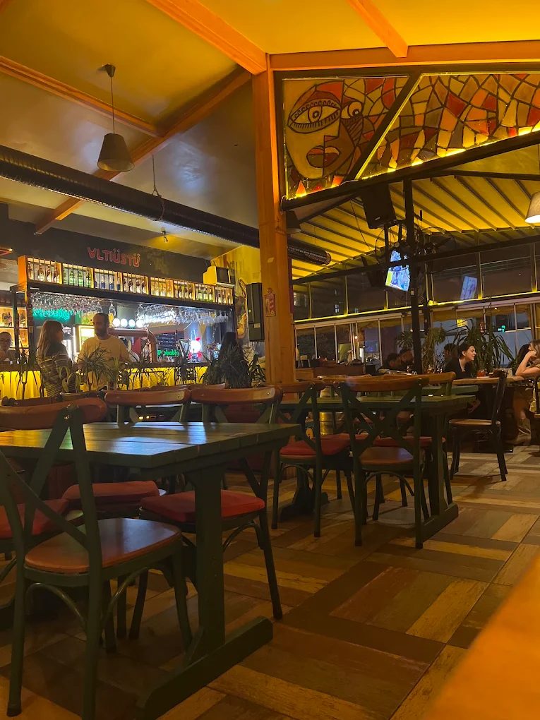 Altı Üstü Bar